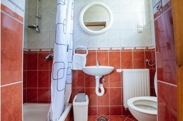 Chorwacja Privát Lovinac, Zewnątrz